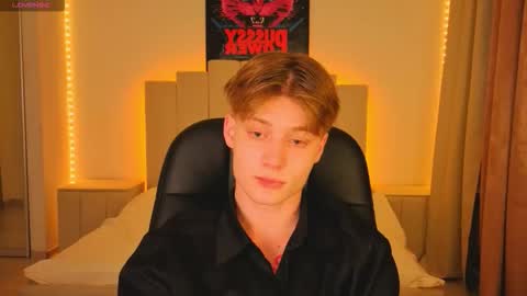 louie_evans online show from 18, 11, 2025