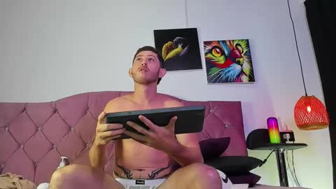 OF louis bcasta1 online show from 24, 2, 2025