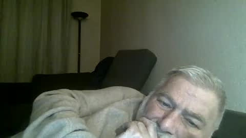 Snapshot of louis_chokdee chatting on 6, 12, 2024 louis_chokdee online show from 6, 12, 2024