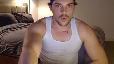 Snapshot of louisvalmer chatting on 9, 3, 2026 Louis Valmer online show from 9, 3, 2026