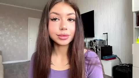 Snapshot of louiswawrzyniak chatting on 20, 4, 2026 Flora online show from 20, 4, 2026