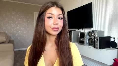 Snapshot of louiswawrzyniak chatting on 14, 5, 2026 Flora online show from 14, 5, 2026