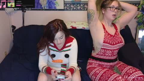 Snapshot of lovalentine chatting on 24, 12, 2024 Lo Valentine online show from 24, 12, 2024