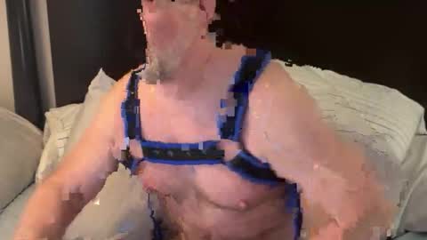 love1on1cam online show from 3, 4, 2026