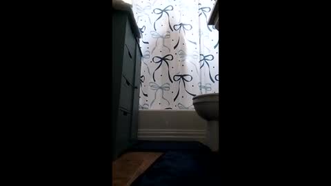 Snapshot of love2cum131313 chatting on 8, 2, 2026 love2cum131313 online show from 8, 2, 2026