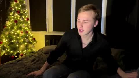 Mary and Tom online show from 12, 1, 2026