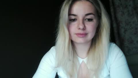 Snapshot of love_dom_meg chatting on 18, 4, 2026 Megane online show from 18, 4, 2026