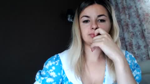 Snapshot of love_dom_meg chatting on 9, 7, 2026 Megane online show from 9, 7, 2026