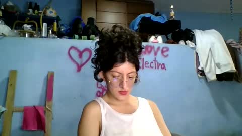 love_electra online show from 4, 10, 2025