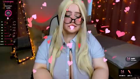 Snapshot of love_insidee chatting on 26, 2, 2025 Sailor online show from 26, 2, 2025