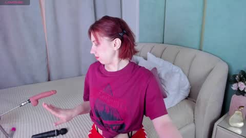 Snapshot of love_is_lola chatting on 16, 1, 2025 Lola online show from 16, 1, 2025