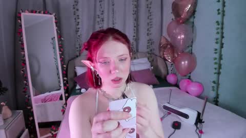 Snapshot of love_is_lola chatting on 20, 2, 2025 Lola online show from 20, 2, 2025