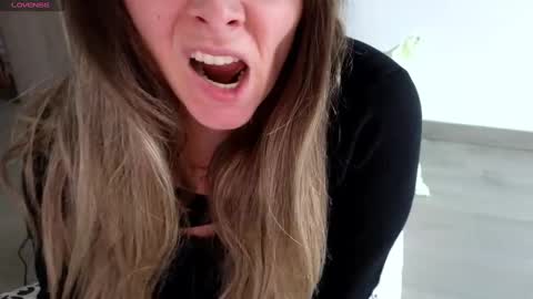 Snapshot of love_jessy_love chatting on 6, 12, 2024 jessmy pleasure is in your hands s online show from 6, 12, 2024