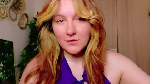 Snapshot of love_me_tonight_ chatting on 11, 7, 2026 Monika online show from 11, 7, 2026
