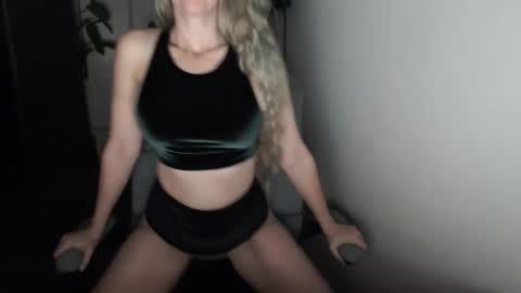 LoVe On  online show from 5, 12, 2025