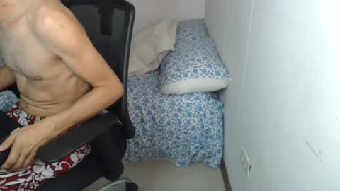 Snapshot of love_room_0206 chatting on 9, 4, 2026 Andys and mary online show from 9, 4, 2026