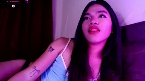 Snapshot of love_seren chatting on 3, 10, 2025 Seren online show from 3, 10, 2025