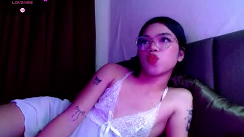 Snapshot of love_seren chatting on 5, 10, 2025 Seren online show from 5, 10, 2025