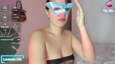 Snapshot of lovebunny_01 chatting on 8, 5, 2026 IAmBunny online show from 8, 5, 2026