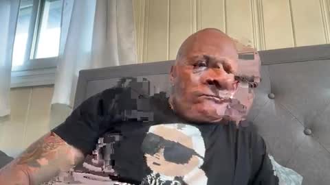 Snapshot of loved19 chatting on 7, 4, 2026 loved19 online show from 7, 4, 2026