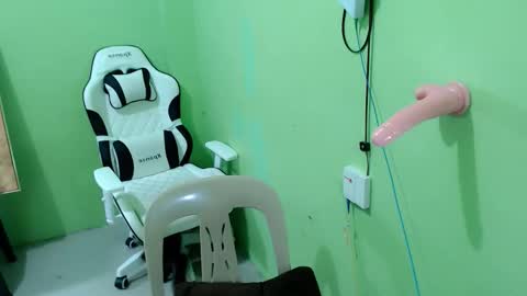Snapshot of lovee_gelly chatting on 12, 10, 2025 Gelly online show from 12, 10, 2025