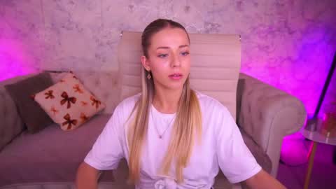 loveedove online show from 11, 5, 2026