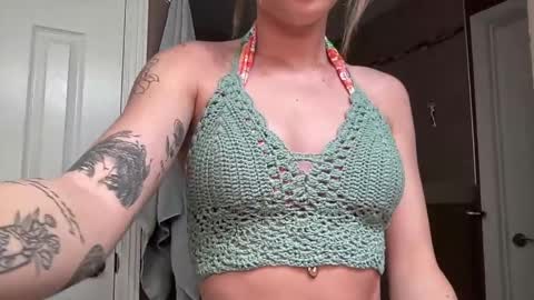 Snapshot of loveivyy chatting on 14, 4, 2026 just Ivy D online show from 14, 4, 2026