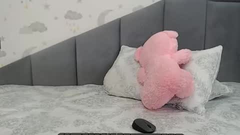 Snapshot of lovellykitty_1 chatting on 16, 4, 2026 lovellykitty online show from 16, 4, 2026