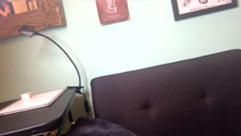 Snapshot of lovelove9915 chatting on 21, 4, 2026 lovelove9915 online show from 21, 4, 2026