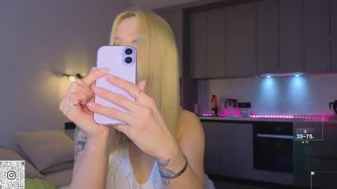 Snapshot of lovely_babyy chatting on 2, 6, 2026 Jenny online show from 2, 6, 2026