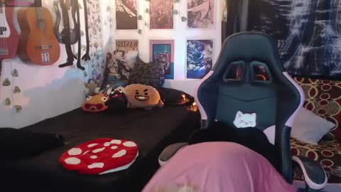Snapshot of lovely_cass chatting on 24, 6, 2026 Cassie online show from 24, 6, 2026