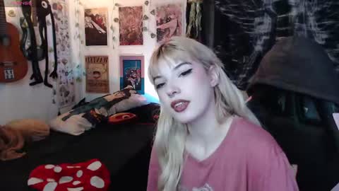 Snapshot of lovely_cass chatting on 6, 7, 2026 Cassie online show from 6, 7, 2026