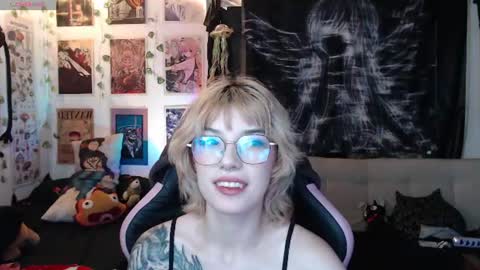 Snapshot of lovely_cass chatting on 7, 7, 2026 Cassie online show from 7, 7, 2026