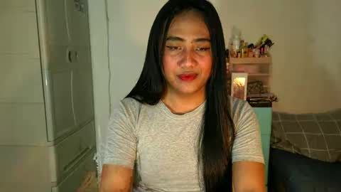 my name is NICOLE i am excited to welcome you to my room  online show from 4, 12, 2025