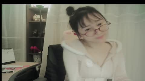 Snapshot of lovely_dana chatting on 9, 3, 2026 DANA KIM online show from 9, 3, 2026