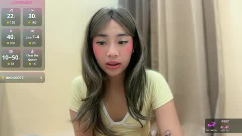 Snapshot of lovely_leah23 chatting on 14, 4, 2026 lovely_leah23 online show from 14, 4, 2026