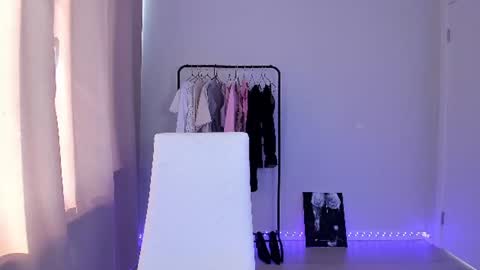 Snapshot of lovely_poppy chatting on 10, 6, 2026 Lolly online show from 10, 6, 2026