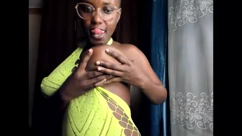 Snapshot of lovely_princes1 chatting on 6, 2, 2026 I am witty online show from 6, 2, 2026