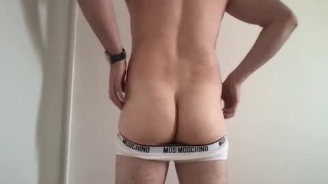 Snapshot of lovelyaussie23 chatting on 25, 10, 2025 lovelyaussie23 online show from 25, 10, 2025