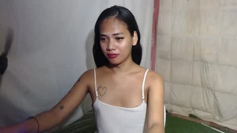 Snapshot of lovelycarmilla chatting on 9, 4, 2026 Carnilla online show from 9, 4, 2026