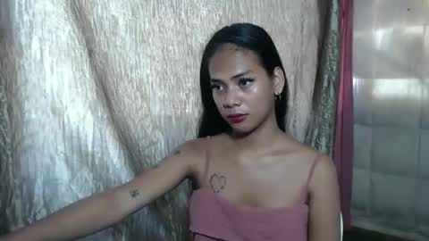 Snapshot of lovelycarmilla chatting on 24, 4, 2026 Carnilla online show from 24, 4, 2026