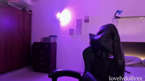 Snapshot of lovelydollyxx_ chatting on 18, 4, 2026 lovely online show from 18, 4, 2026
