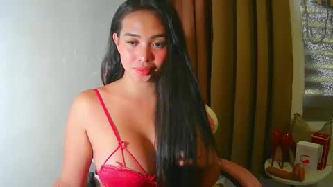 Snapshot of lovelykayleexx chatting on 12, 1, 2026 ara online show from 12, 1, 2026