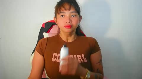 Snapshot of lovelykayleexx chatting on 21, 4, 2026 ara online show from 21, 4, 2026