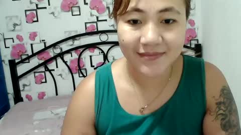 Snapshot of lovelyladylynxxx chatting on 29, 6, 2026 LocwlyLSYlYNXXX online show from 29, 6, 2026
