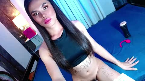 lovelymiss_shyna11 online show from 3, 3, 2025