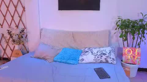 Snapshot of lovelymoon_ chatting on 18, 6, 2026 lovelymoon_ online show from 18, 6, 2026