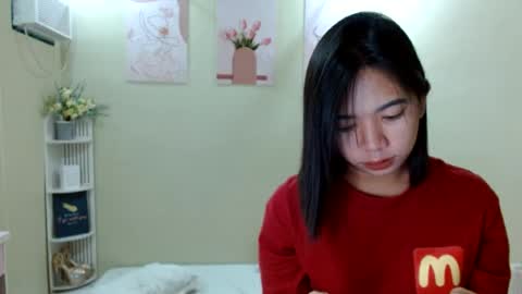Snapshot of lovelypetitebigcock chatting on 14, 6, 2026 lovelypetitebigcock online show from 14, 6, 2026