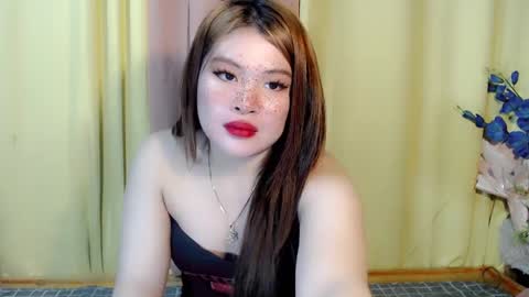 Snapshot of lovelyrhean chatting on 4, 2, 2025 Rhean online show from 4, 2, 2025