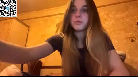 Snapshot of lovelysilk_63 chatting on 18, 4, 2026 ELA online show from 18, 4, 2026